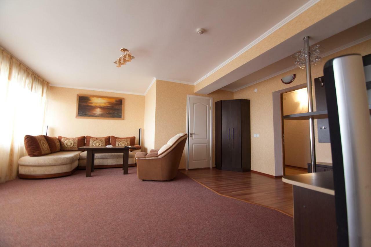 Hotel Prietenia Bender Luaran gambar